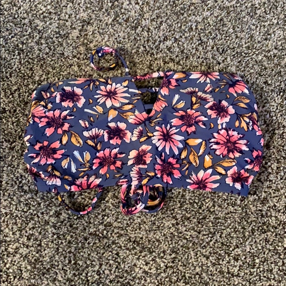 Bathing suit that comes with straps